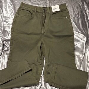 Express High Rise Women's Jeans in Olive Green